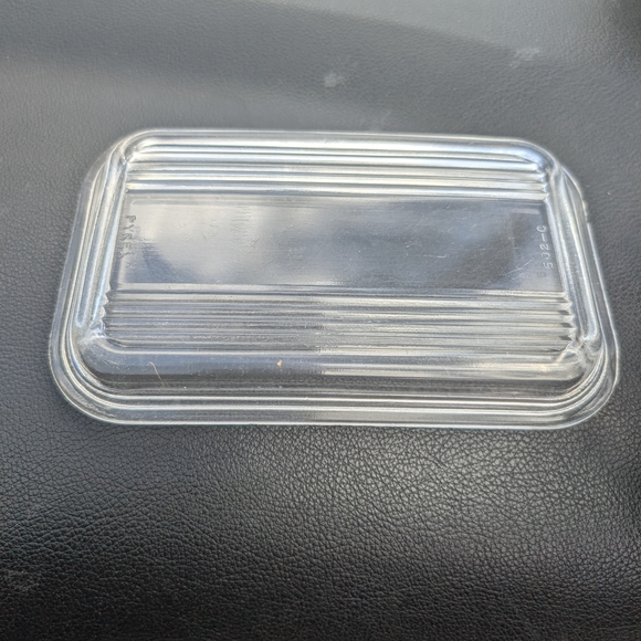 Vintage Blue Glass Storage Container - Picture 7 of 8